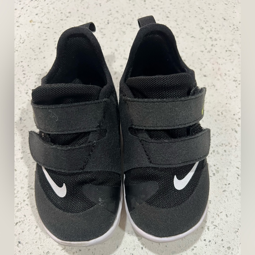 Kids Nike size 7C